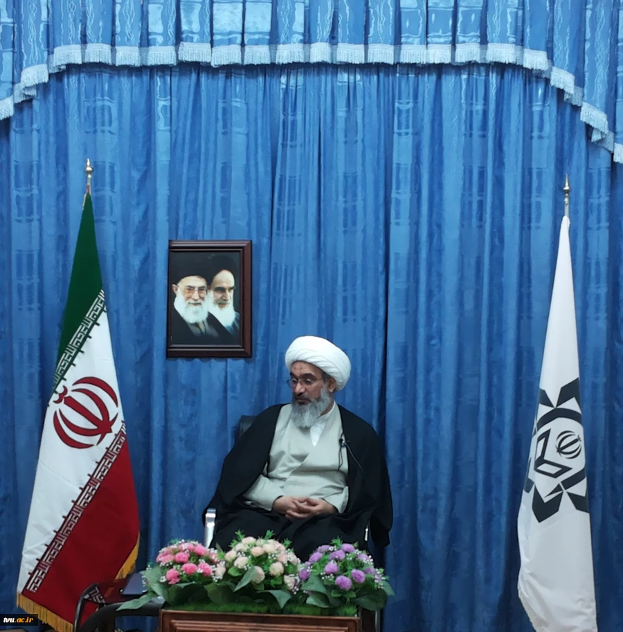 مسوولان دانشکده فنی و حرفه ای دختران بوشهر با نماینده ولی فقیه در این استان دیدار کردند