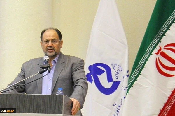 : 

در ارتباط صنعت و دانشگاه سه رکن علم ، سیاست و اقتصاد لازم و ملزوم یکدیگر است