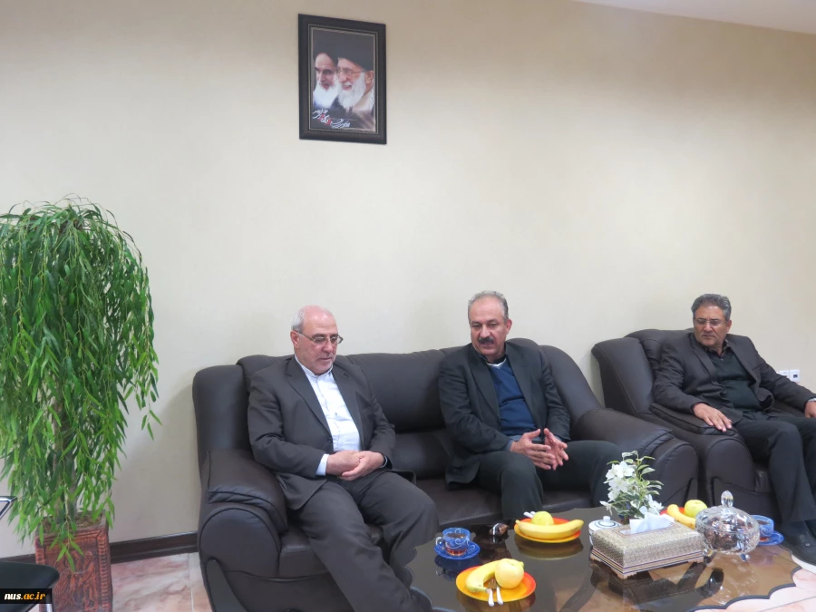 بازدید نماینده مجلس شورای اسلامی از دانشکده شهید  مهاجر اصفهان