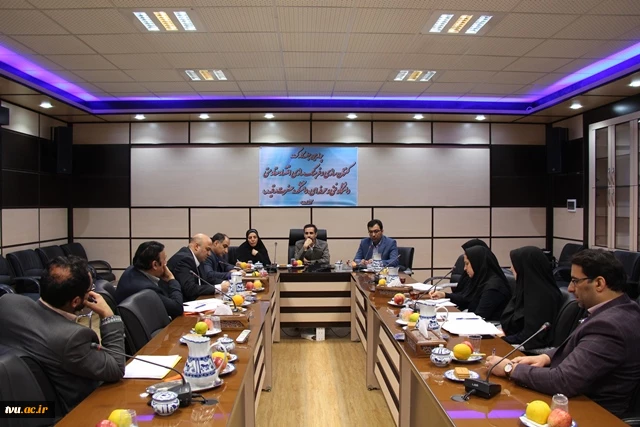 تشکیل کارگروه گفتمان و فرهنگ سازی اقتصاد مقاومتی استان یزد در آموزشکده فنی و حرفه ای دختران یزد حضرت رقیه (س)