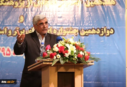 وزیر علوم،تحقیقات و فناوری در آیین افتتاح هفدهمین جشنواره تجلیل از پژوهشگران و فناوران برگزیده:مقام معظم رهبری پشتیبان اصلی پژوهش در کشور هستند