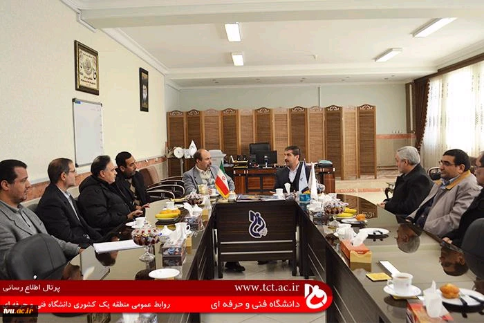 بازدید رییس سازمان مدیریت و برنامه ریزی استان آذربایجان شرقی از دانشگاه فنی و حرفه ای