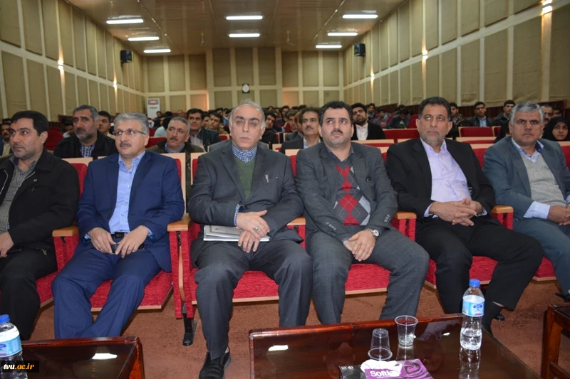 دکتر حق پناهی معاون پژوهش و فناوری دانشگاه فنی و حرفه ای:
رسالت آموزش واقعی، پژوهش محور بودن تدریس می باشد.
