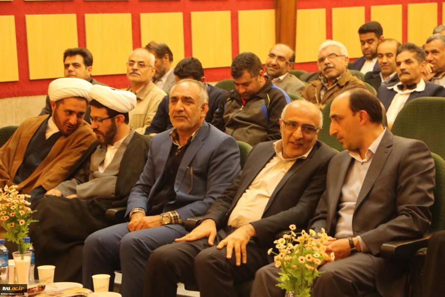 معاون سیاسی، امنیتی و اجتماعی استانداری فارس: افزایش سطح آگاهی جوانان از تاریخ معاصر ایران ضروری است