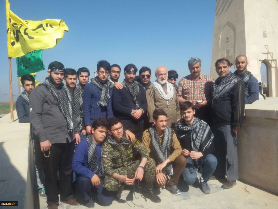 کاروان راهیان نور دانشجویی دانشکده فنی و حرفه ای محمودآباد به مناطق جنگی جنوب غرب کشور اعزام شد .