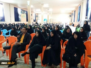 همایش راهکارهای اجتماعی مبارزه با مواد مخد ر در سالن اجتماعات دانشکده دختران نجف اباد برگزار شد