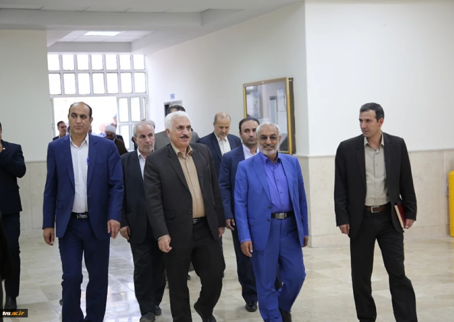 بازدید رئیس و اعضا کمیسیون آموزش و تحقیقات مجلس شورای اسلامی از دانشکده فنی و حرفه ای خرم آباد