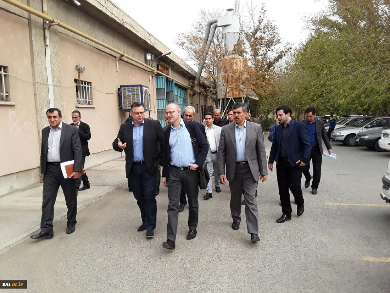 بازدید هیأت آلمانی از دانشکده فنی و حرفه ای انقلاب اسلامی تهران