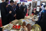 بازدید دکتر برومند معاون پژوهش و فناوری وزارت علوم تحقیقات و فناوری از غرفه دانشگاه فنی و حرفه‌ای
