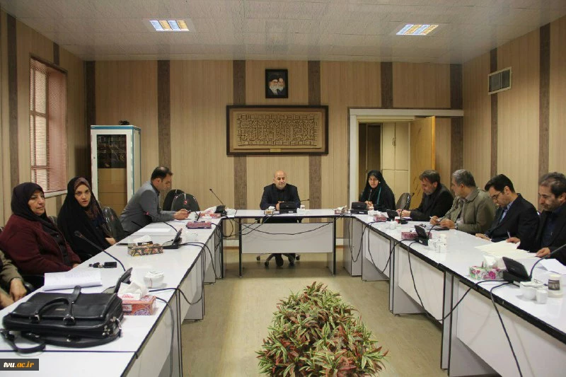 دکتر صالحی عمران از دانشکده فنی و حرفه ای دختران ولیعصر(عج) تهران بازدید کرد / گسترش دانشگاه فنی و حرفه ای مورد توجه وزارت علوم است
