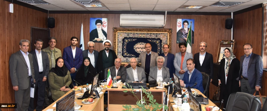 نشست صمیمی اعضای هیئت امنا ی بنیاد ملی حامیان و خیرین دانشگاه فنی و حرفه ای