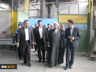 بازدید نماینده ولی فقه و امام جمعه کرمان از دانشکده فنی و حرفه ای شهید چمران کرمان