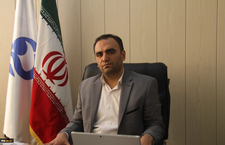 دکتر سلمانی مدیرکل حوزه ریاست و روابط عمومی دانشگاه فنی و حرفه ای :
سیاست استانی شدن دانشگاه فنی و حرفه ای در راستای تقویت آموزشکده ها و دانشکده های استان است 2