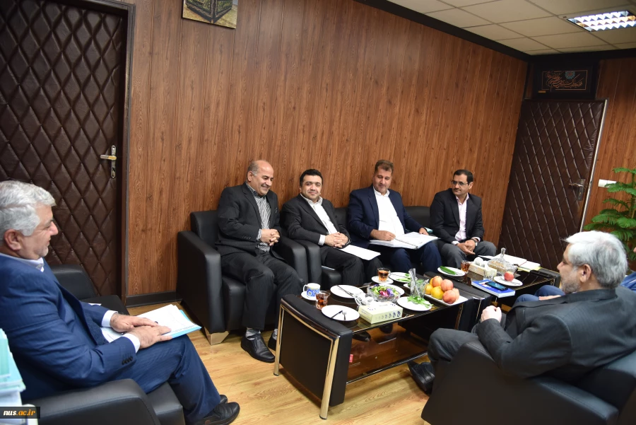با حضور معاونین وزارت آموزش و پرورش
نشست هم اندیشی در جهت رفع اختلافات املاک دانشگاه فنی و حرفه ای "ماده 23" برگزار شد 2