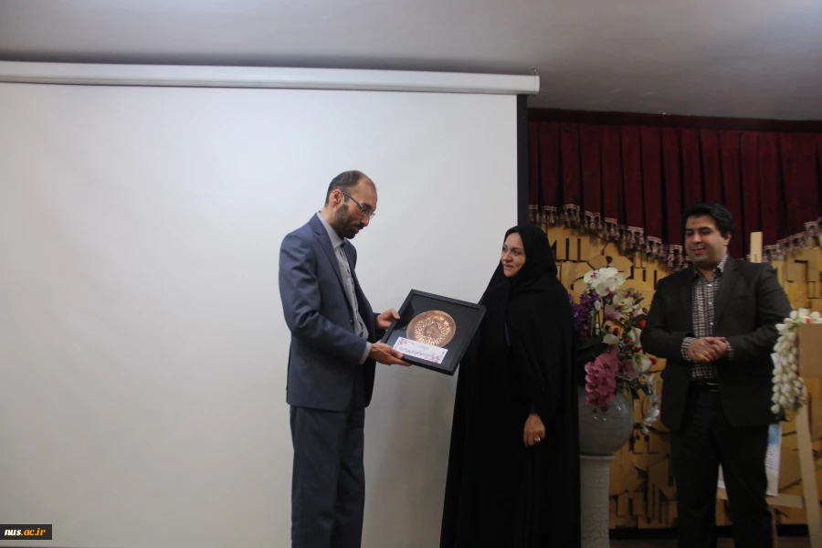 اولین دوره از سلسه نشست های تخصصی فن کسب وکاردانش بنیان در دانشکده فنی و حرفه ای دختران تهران ولی عصر(عج)برگزار شد 14