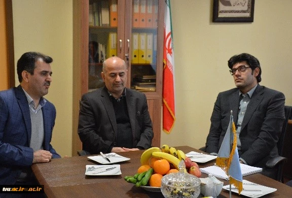 نشست صمیمانه رییس دانشگاه فنی و حرفه ای  با نماینده مردم شریف ساری در مجلس شورای اسلامی 2