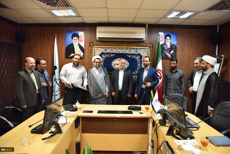 رئیس سازمان بسیج دانشجویی کشور:

دانشگاه فنی و حرفه‌ای می‌تواند زیرساخت‌های تمدن اسلامی را فراهم کند / ضرورت ایجاد شبکه‌ای از حرفه‌ای‌ها برای حل مشکلات 2