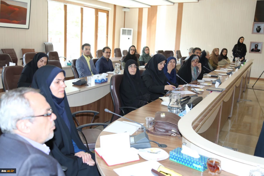 برگزاری کارگاه معرفی دمانس و آلزایمر به مناسبت ماه جهانی بیماری آلزایمر در دانشکده شریعتی 3