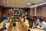 دیدار دکتر صالحی عمران با هیاتی از مسئولین و متخصصین شرکت پشتیبانی و نوسازی هلیکوپتر ایران (پنها) 2