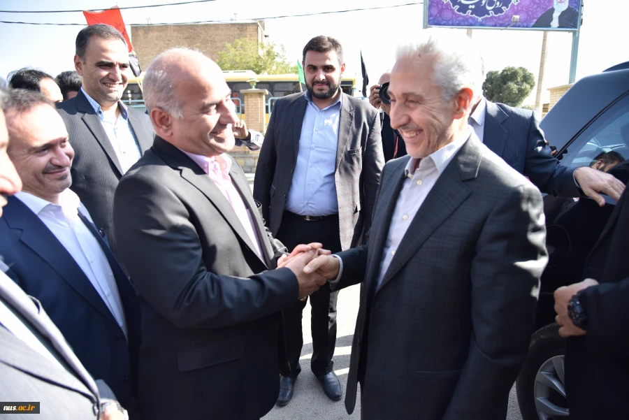 وزیر علوم در جمع دانشگاهیان فنی و حرفه‌ای استان همدان تاکید کرد:

توجه به آموزش‌های مهارتی؛ در اولویت برنامه‌های وزارت علوم 3
