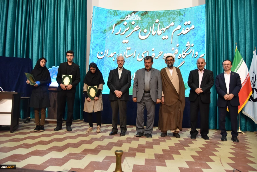 وزیر علوم در جمع دانشگاهیان فنی و حرفه‌ای استان همدان تاکید کرد:

توجه به آموزش‌های مهارتی؛ در اولویت برنامه‌های وزارت علوم 2
