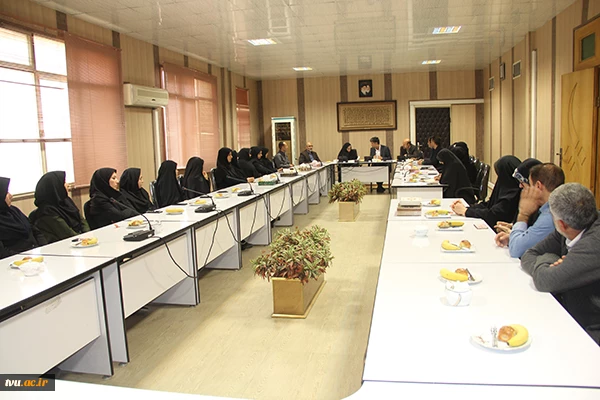 مراسم معارفه مسئول کانون بسیج اساتید دانشکده فنی و حرفه ای دختران تهران ولی عصر(عج) برگزار شد.
 2