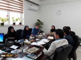 جلسه بررسی انتقال نرم افزار آموزشی دانشکده شریعتی به سامانه آموزشی دانشگاه 3