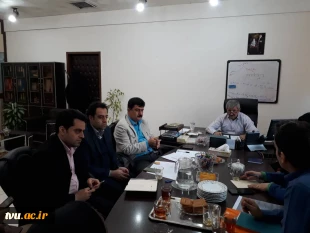 جلسه بررسی انتقال نرم افزار آموزشی دانشکده شریعتی به سامانه آموزشی دانشگاه 7