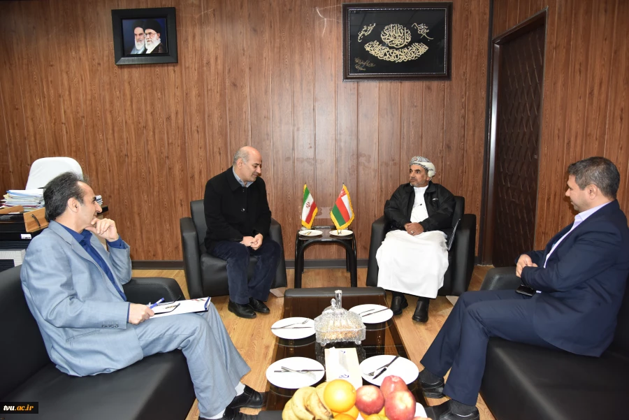 Honorable Dr. Salehi Omran, Chancellor of the Technical and Vocational University, met Dr. Naser Al-Salami, Director General of International Cooperation and Planning at the Ministry of Higher Education in Oman 2