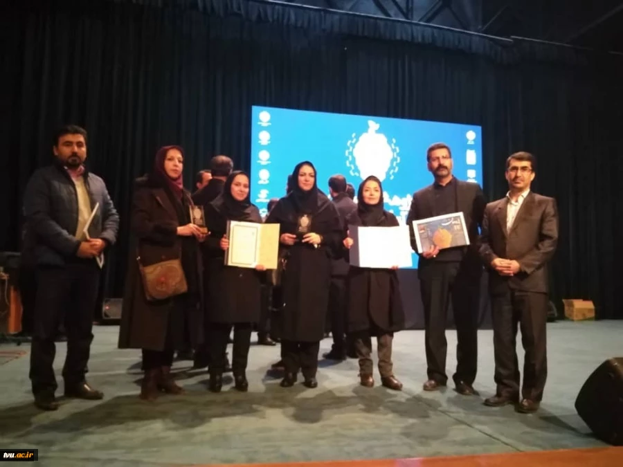 کسب عنوان غرفه برگزیده نمایشگاه هفته پژوهش و فناوری استان قزوین در سال 1398 توسط دانشگاه فنی و حرفه‌ای استان قزوین 7
