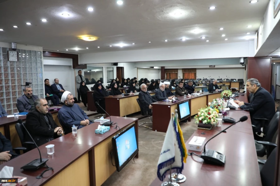 به مناسبت روز گزینش 

مدیر برگزیده هسته گزینش منطقه یک کشوری معرفی شد 6