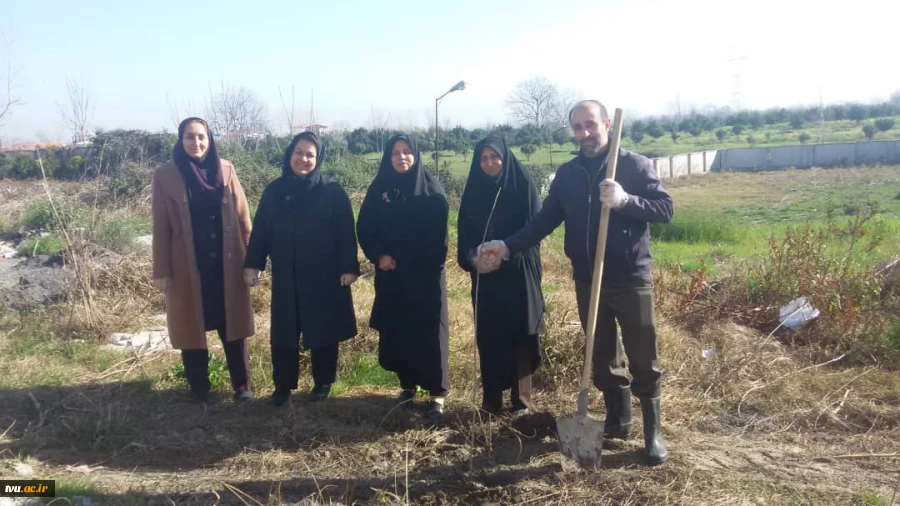 آیین کاشت نهال به مناسبت روز درختکاری و هفته منابع طبیعی در آموزشکده فنی و حرفه ای دختران آمل 3