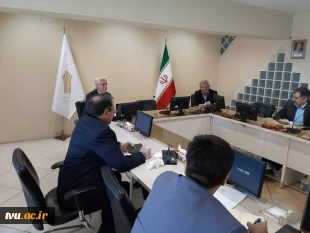 تشکیل جلسه مشترک "  کمیته درسی تخصصی " فی ما بین دو دانشگاه فنی و حرفه ای و علمی - کاربردی ، در تاریخ ۹۹/۲/۱۵  در سازمان مرکزی دانشگاه علمی - کاربردی  با حضور معاونین محترم آموزشی و مدیران آموزشی حوزه ستادی دو دانشگاه . 2