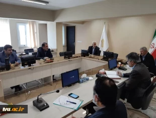 تشکیل جلسه مشترک "  کمیته درسی تخصصی " فی ما بین دو دانشگاه فنی و حرفه ای و علمی - کاربردی ، در تاریخ ۹۹/۲/۱۵  در سازمان مرکزی دانشگاه علمی - کاربردی  با حضور معاونین محترم آموزشی و مدیران آموزشی حوزه ستادی دو دانشگاه . 2
