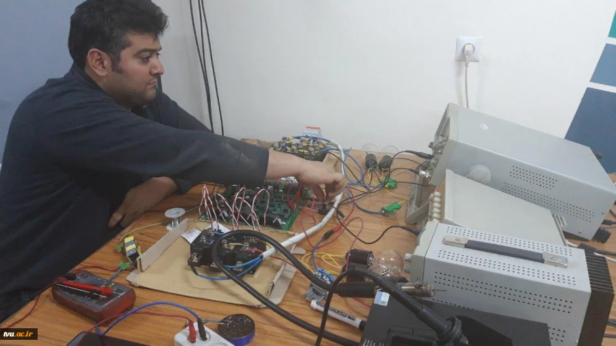 فروش تولیدات و خدمات به کشور های همسایه توسط واحد فناور هامان گداخت پیشرو
از هسته های مرکز رشد دانشکده فنی شهید منتظری مشهد 2