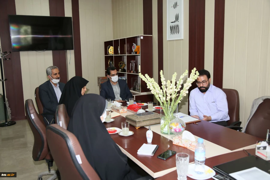 اولین نشست همکاری مسئولین دانشکده شریعتی با نماینده اتحادیه انجمن های اسلامی دانش آموزان 3