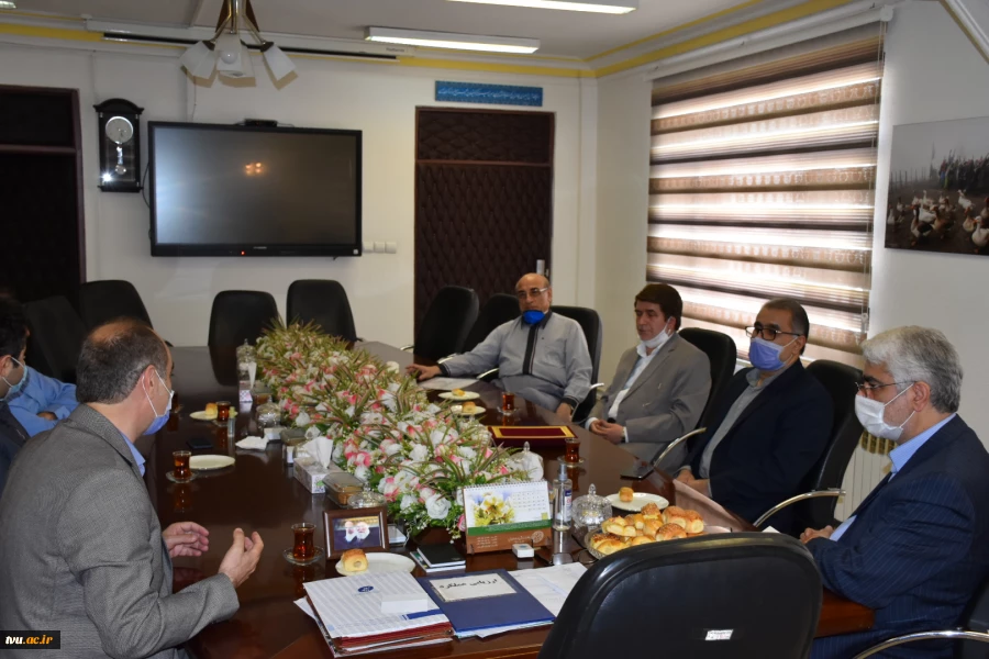 دانش آموزان و دانشجویان گیلانی مستعد رشته نساجی بورس تحصیلی می شوند. 3