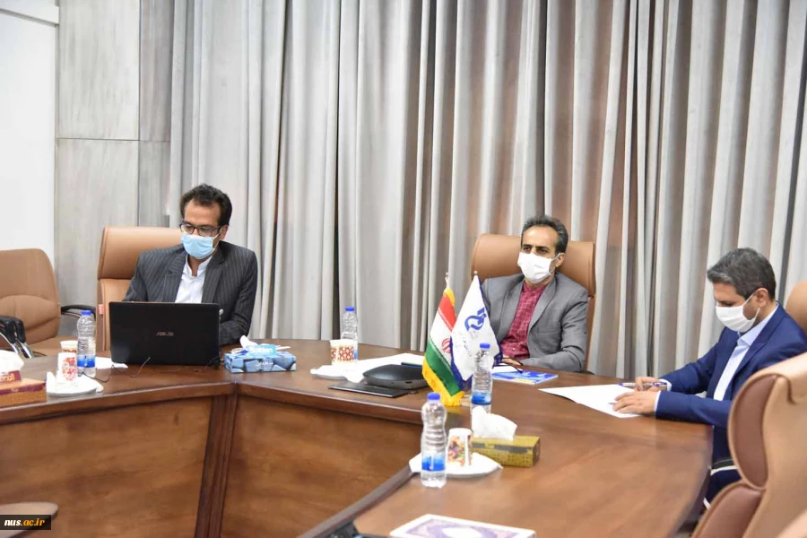 به همت دفتر همکاری های علمی و بین المللی

 وبینار دیپلماسی علم و آموزش مهارت در آلمان برگزار شد 3