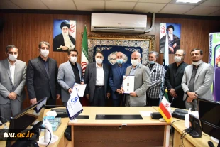 دکتر صالحی عمران:

از جذب بیش از 265 میلیارد ریال از حمایت های خیرین در دانشگاه فنی و حرفه ای در سال 99 خبر داد 2