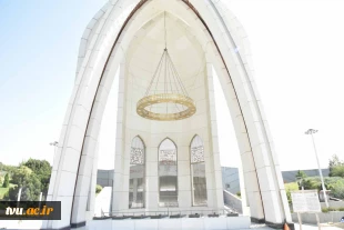 رییس دانشگاه فنی و حرفه ای در آیین عطر افشانی قبور شهدای گمنام:

رسالت امروز جامعه دانشگاهی قدردانی از جان فشانی و ایثار شهداست 7