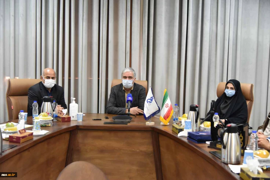 با حضور معاونین فرهنگی وزارت علوم و بهداشت 

مراسم اختتامیه نخستین دوره مسابقات ملی تولید محتوا فن ورز (فرصت سازی کرونایی) برگزار شد 12