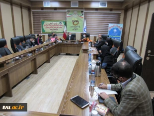 برگزاری نشست خبری جناب آقای دکتر صالحی عمران رئیس دانشگاه فنی و حرفه ای کشور با اصحاب محترم رسانه ، جراید و صداوسیمای استان سمنان
رئیس دانشگاه فنی و حرفه ای کشور:
ارتقای مهارت برای کمک به اقتصاد کشور رسالت دانشگاه فنی و حرفه ای است 5