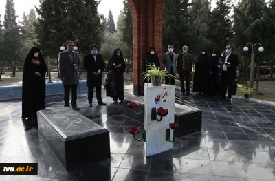 بازدید دکتر جهانشاهی معاون پژوهش و فناوری دانشگاه فنی و حرفه ای از امکانات آموزشی و پژوهشی دانشکده دکتر شریعتی همزمان با برگزاری آیین اختتامیه هفته پژوهش این دانشکده
 14