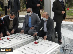 غباروبی قبور مطهر شهید سردار ولی نوری و شهید گمنام در دانشکده شهید باهنر شیراز 3