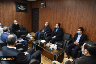 نشست مشترک رئیس کمیسیون صنایع و معادن مجلس شورای اسلامی

 با رییس دانشگاه فنی و حرفه ای