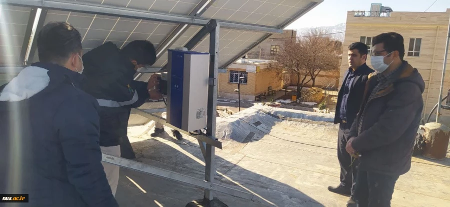 گزارش تصویری از بازدید مهندس ناظرشرکت توزیع برق استان خراسان رضوی از روند نیروگاه خورشیدی دانشکده فنی شهید رجایی قوچان 9