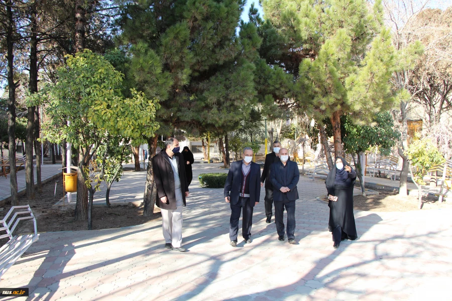 بازدید ریاست دانشگاه فنی وحرفه ای کشور جناب آقای دکتر صالحی عمران از آموزشکده دختران نجف آباد 4