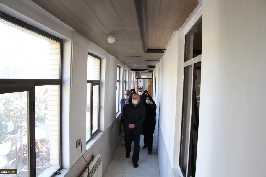 بازدید ریاست دانشگاه فنی وحرفه ای کشور جناب آقای دکتر صالحی عمران از آموزشکده دختران نجف آباد 6