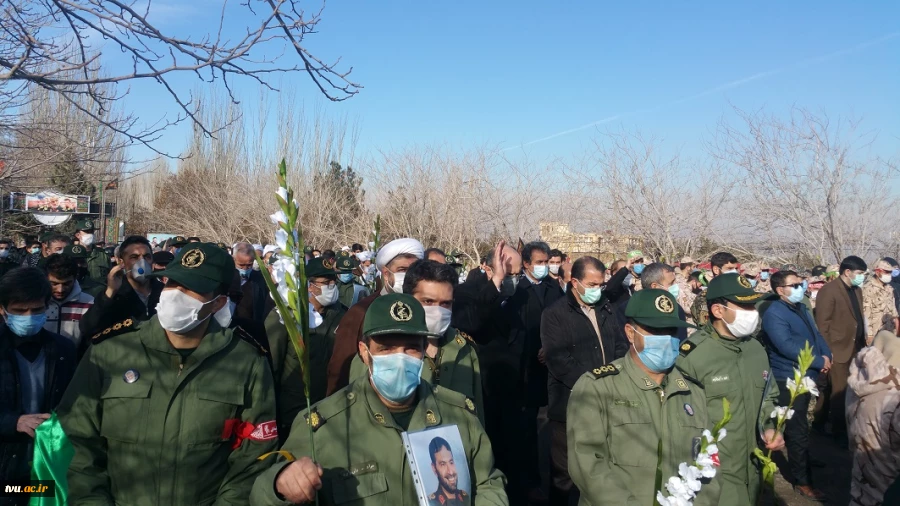 ادای احترام دانشگاهیان دانشگاه فنی و حرفه ای استان آذربایجان شرقی به شهید گمنام دوران هشت سال دفاع مقدس 5