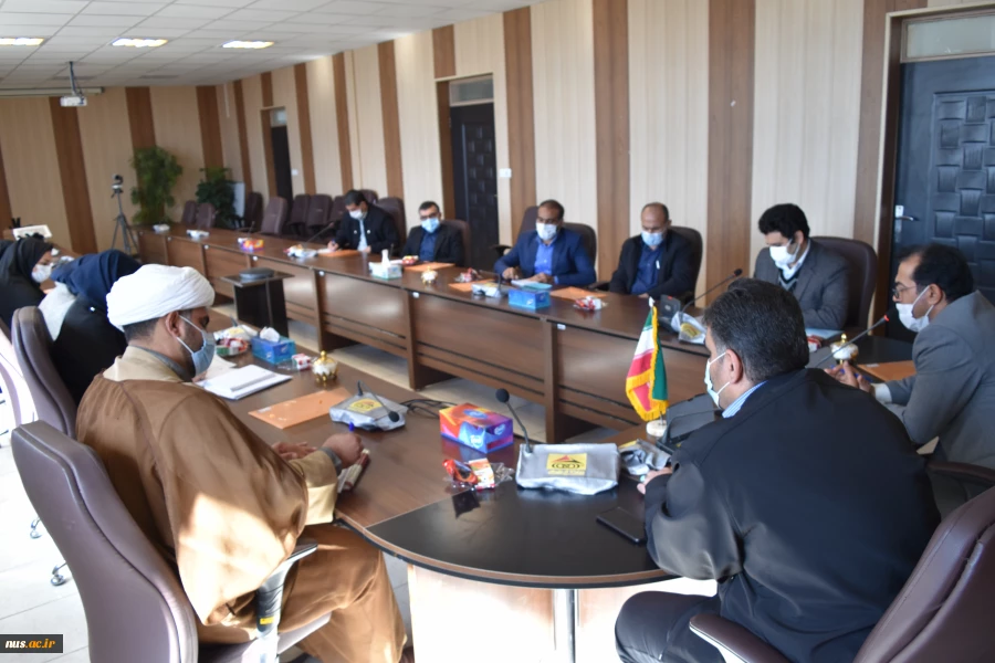 جلسه هم اندیشی و تعامل بین دانشگاه فنی حرفه‌ای و کمیته امداد استان لرستان با معرفی پتانسیل‌ها و توانمندی‌ها 5